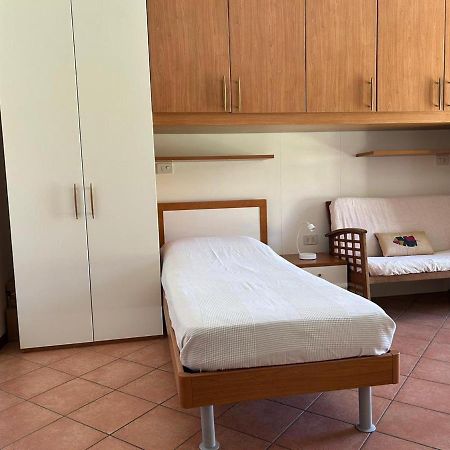 Lecco Only Females Guest House ภายนอก รูปภาพ