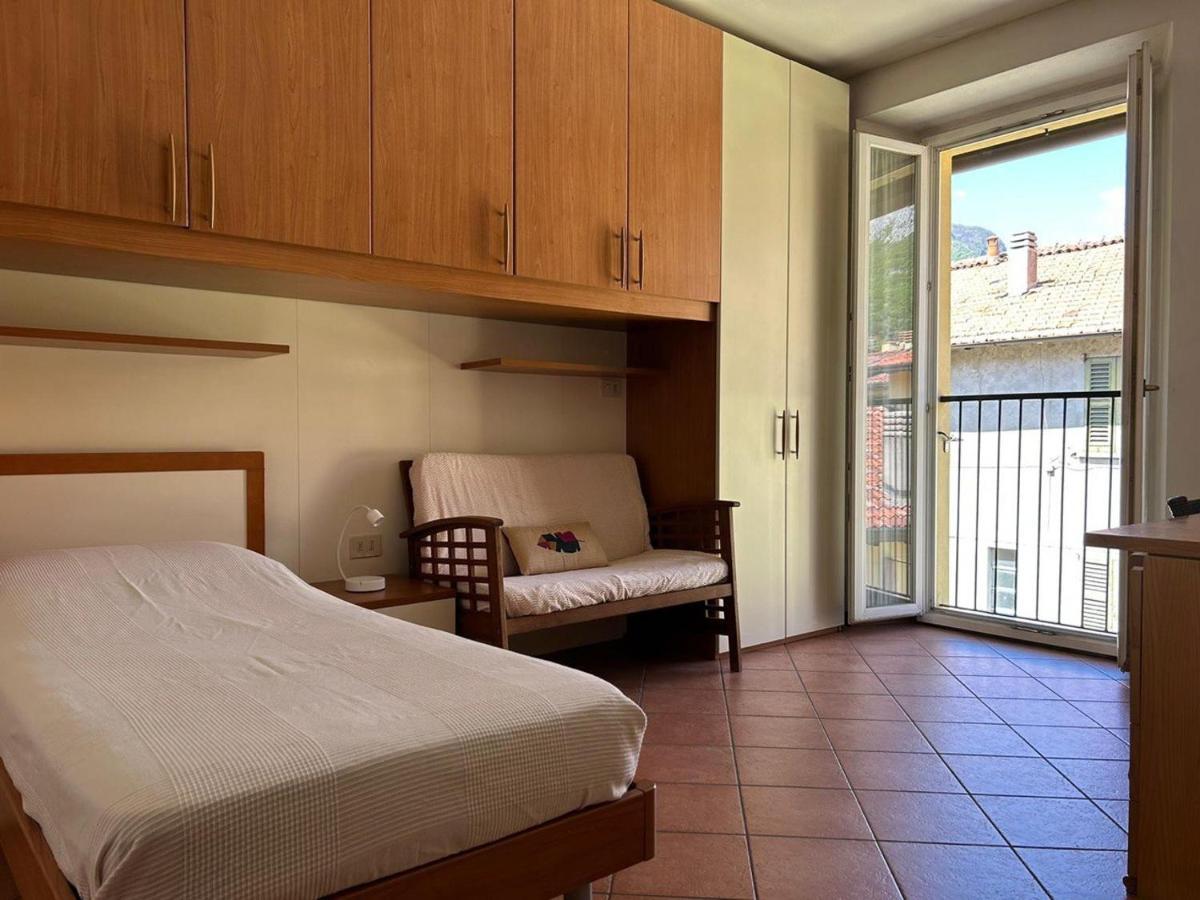 Lecco Only Females Guest House ภายนอก รูปภาพ